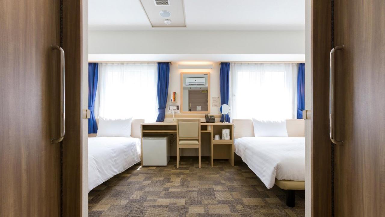Toyoko Inn Tokyo Shinjuku Gyoemmae Eki 3 Ban Deguchi Extérieur photo